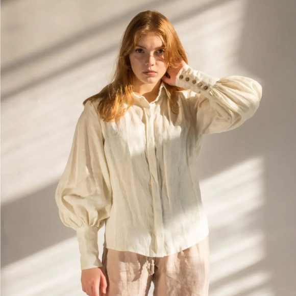 NWOT Pavietra Bishop Sleeve Victorian Linen Blouse - Picture 2 of 11